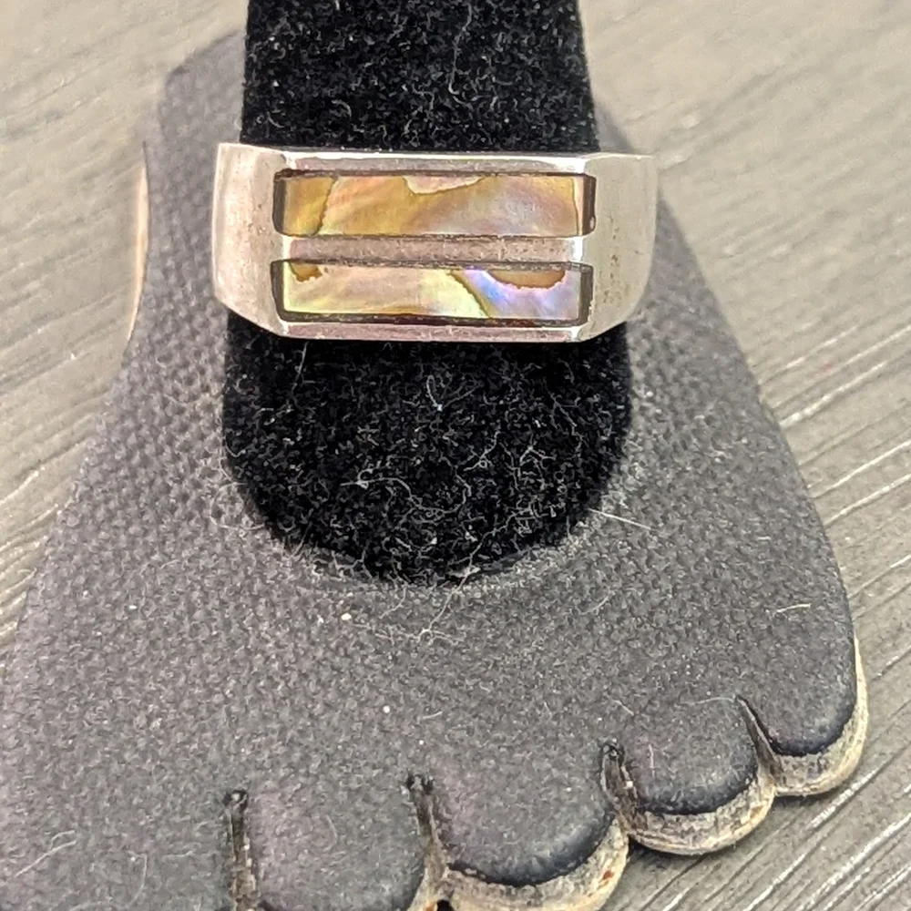 🌿 Vintage Men’s 1960s Sterling Silver Abalone Inlay Ring - Picture 4 of 10